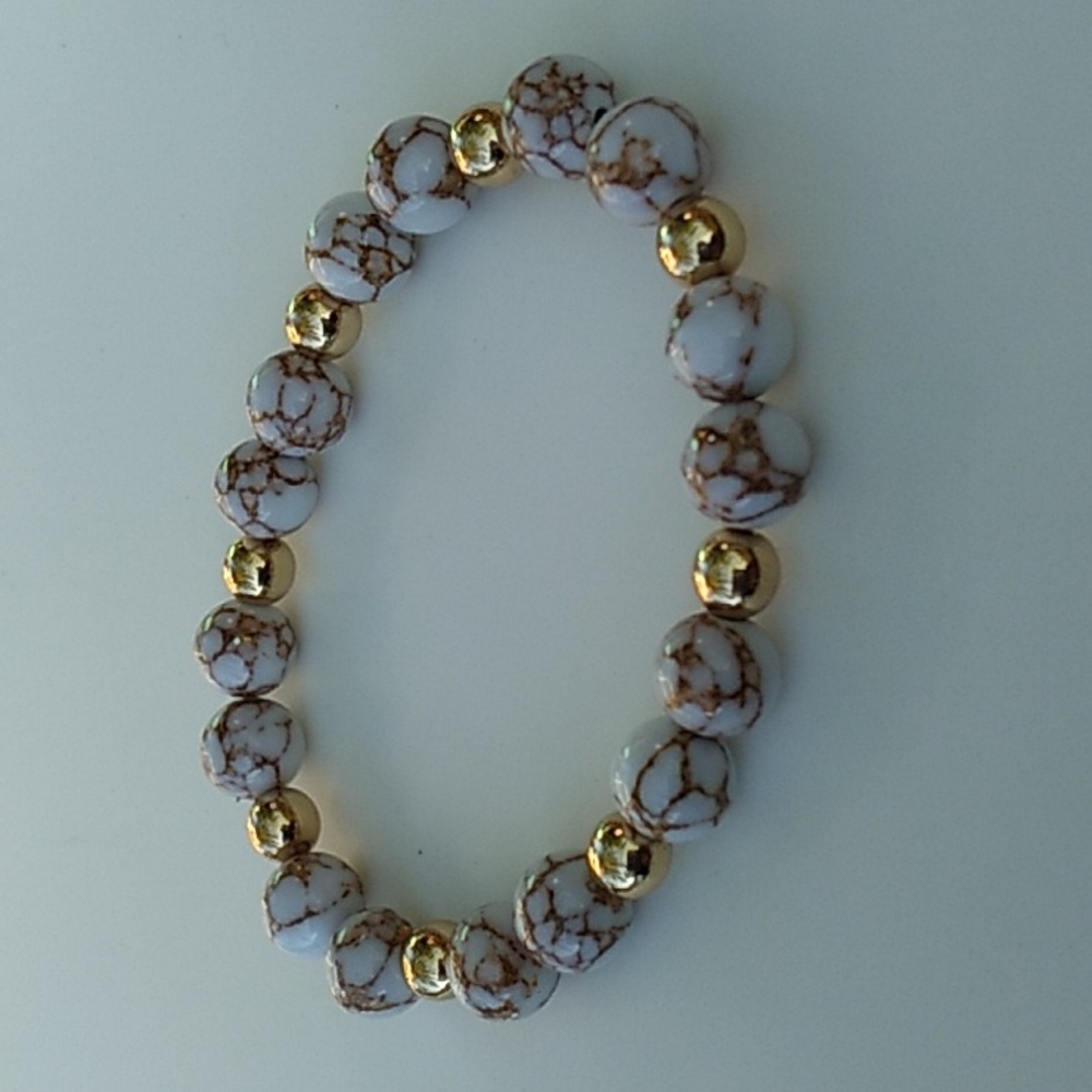 Golden Turquoise Agate stretch bracelet.